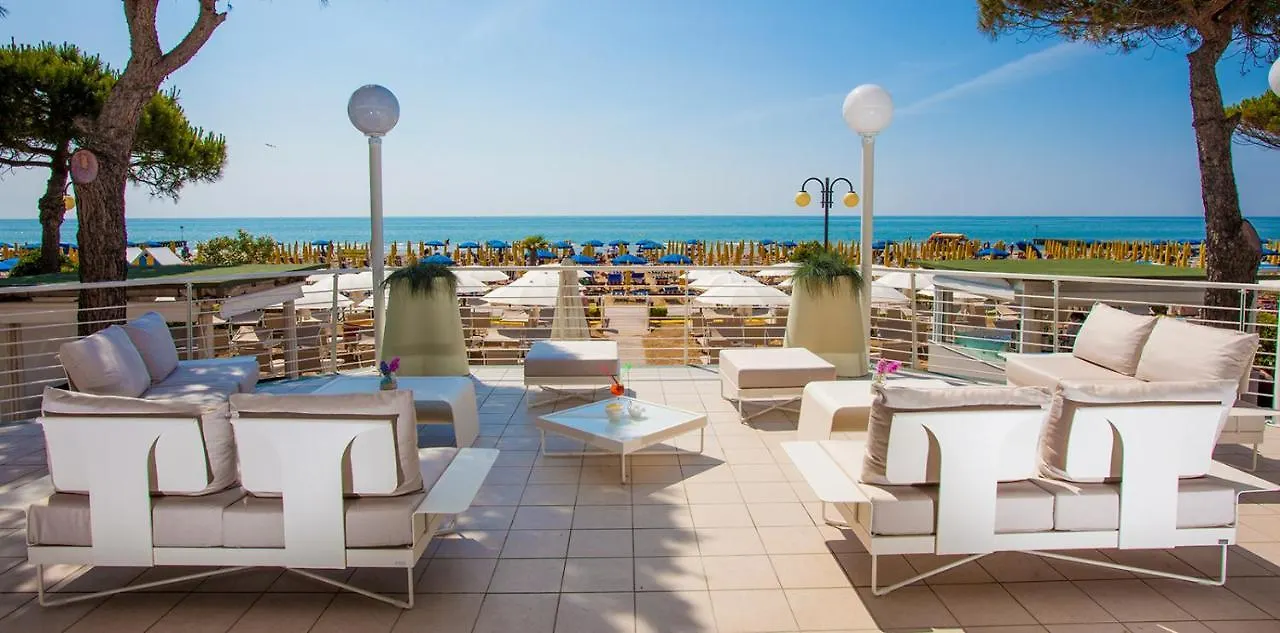 Hotel Carlton Τζεσόλο Λίντο