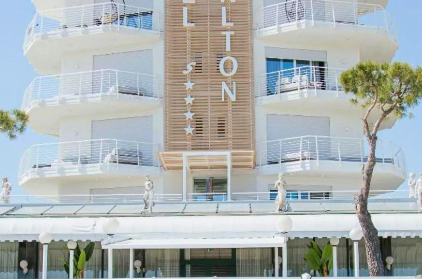 Hotel Carlton contacts